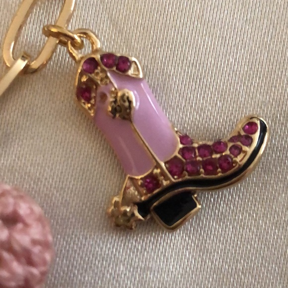 Betsey Johnson Gold Tone Paper Clip Charm Necklace Cactus, Skull, Boot NWT - Picture 15 of 16